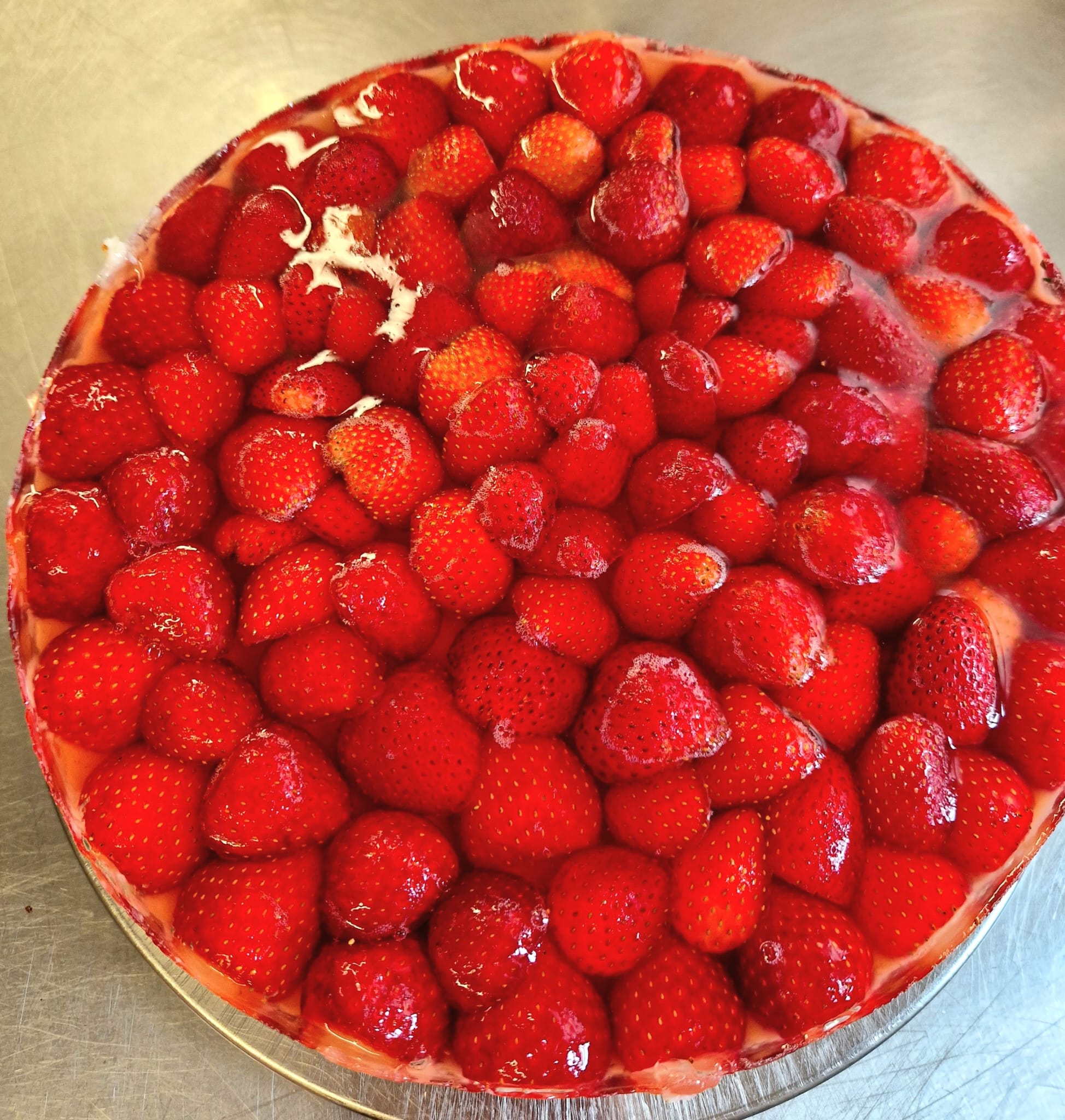 Erdbeerkuchen mit Pudding und Guss
