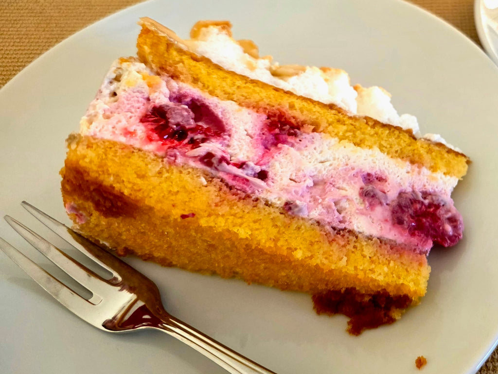 Himmlische-Torte mit Himbeeren & Baiser