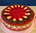 Erdbeer-Stracciatella-Torte